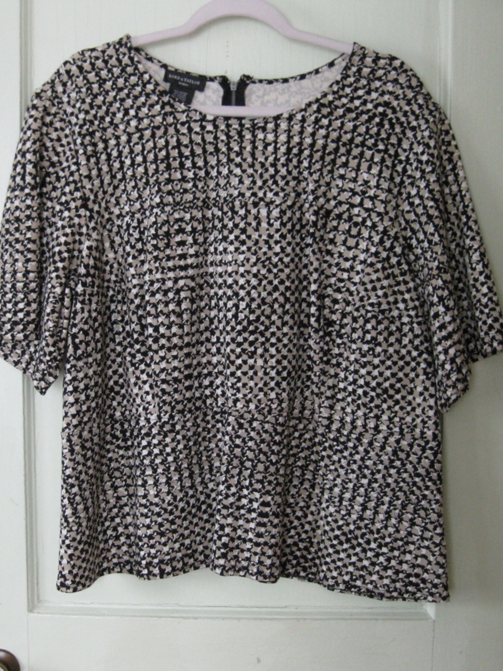 Women's Lord & Taylor short-sleeve, peplum, black, white and tan top size 3X